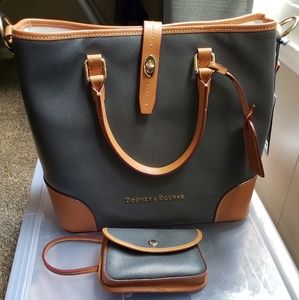 Dooney & Bourke Shelby Shopper